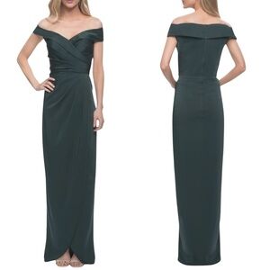 NEW La Femme 25206  Off Shoulder Ruched Draped Tulip Gown in Emerald Sz. 4